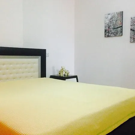 Il Fiore Apartment *